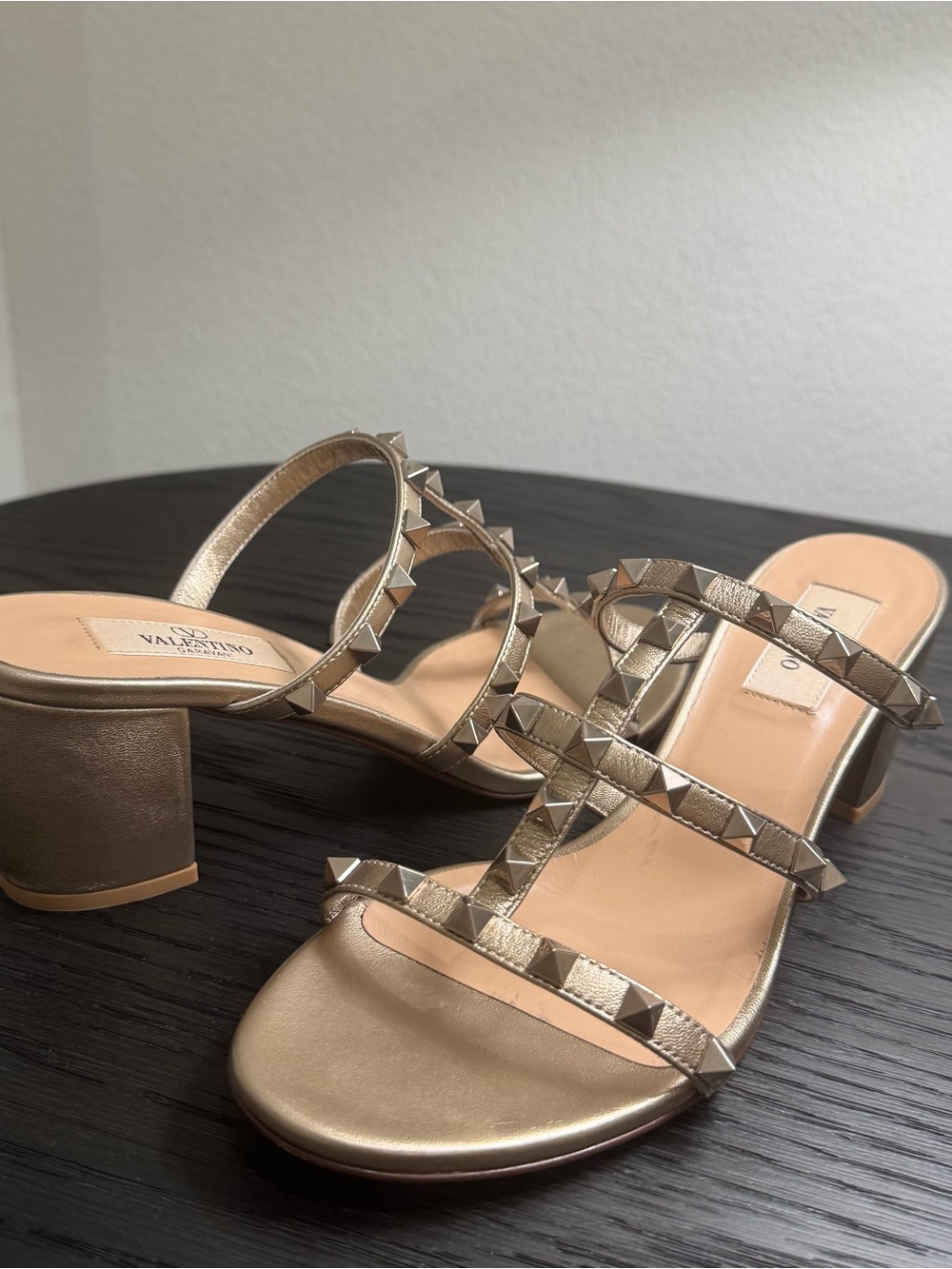 Valentino Garavani Rockstud Caged Slide Sandal Mules Gold 38.5 - Picture 5 of 10